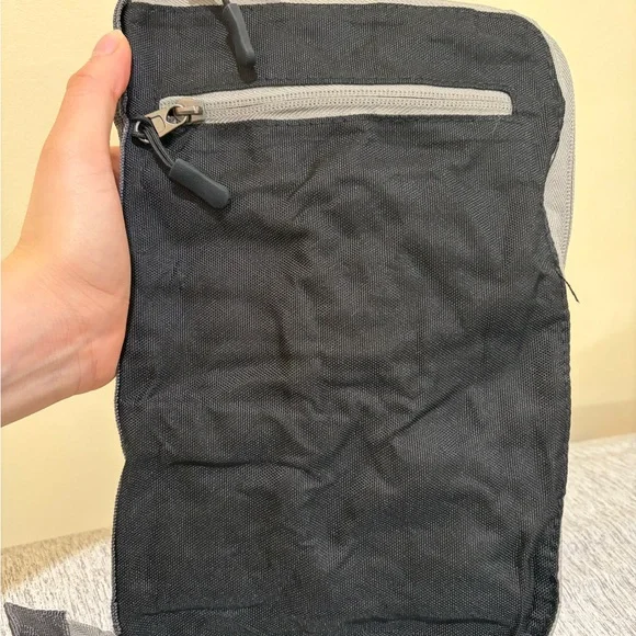 Black and Gray Men’s Duffle Bag 40L - Picture 1 of 8